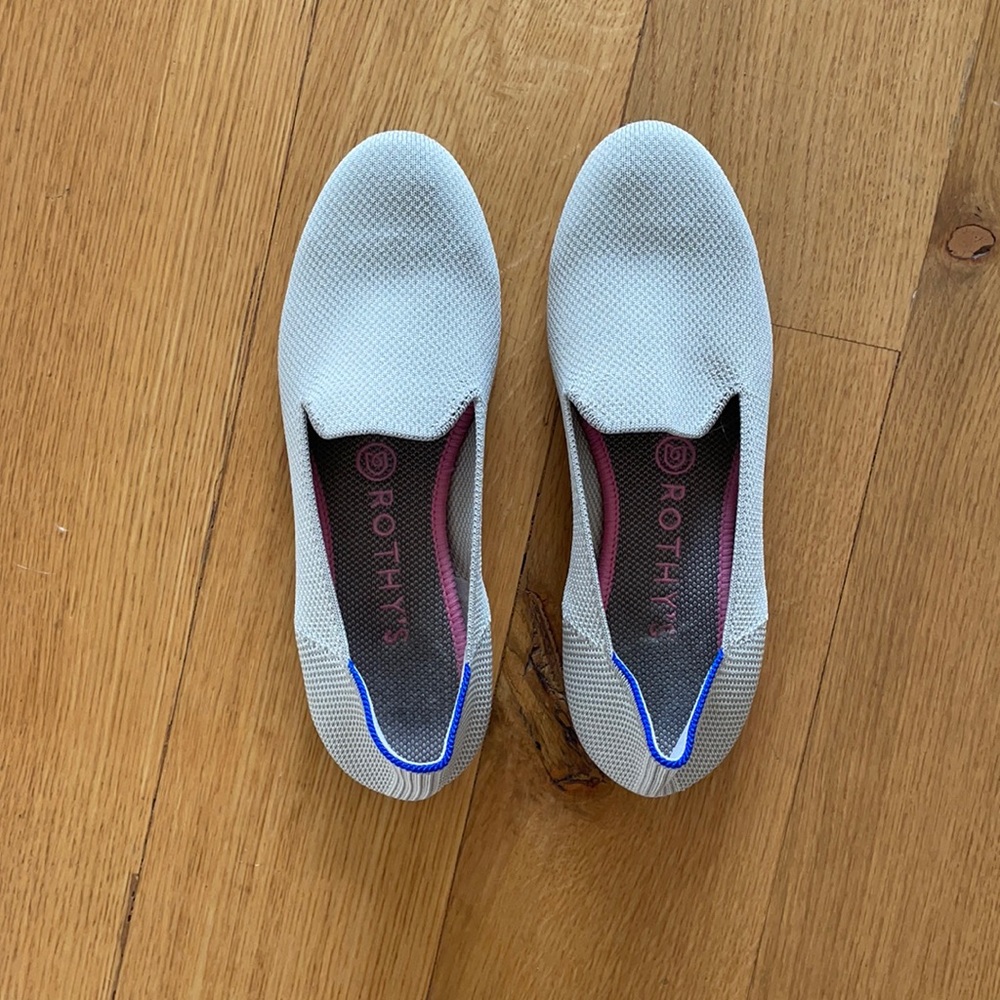 Linen Double Stitch Loafer from Rothy’s. Size 7.5.
